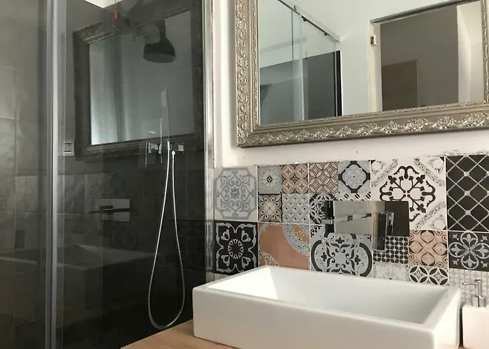 La Maggiolina 住宿加早餐酒店 *